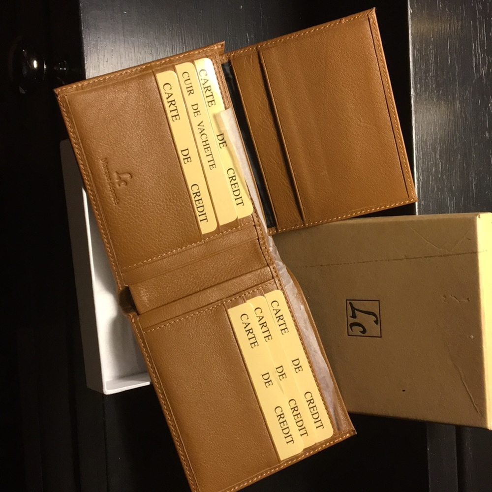 Men's brown leather wallet